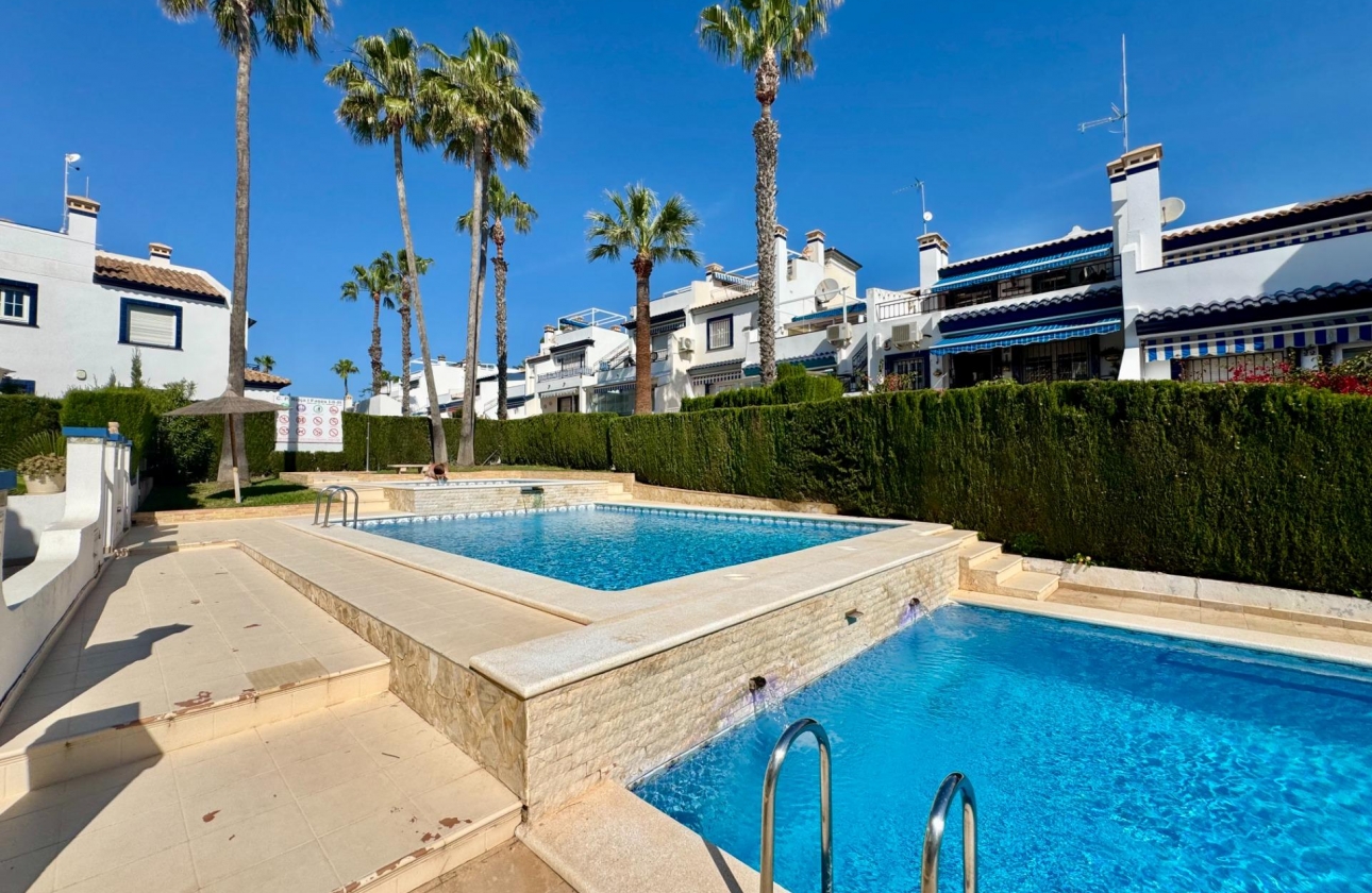 Resale - Bungalow - Orihuela Costa - Villamartín-Las Filipinas