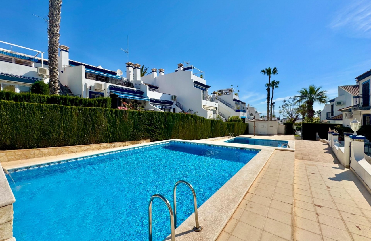 Resale - Bungalow - Orihuela Costa - Villamartín-Las Filipinas