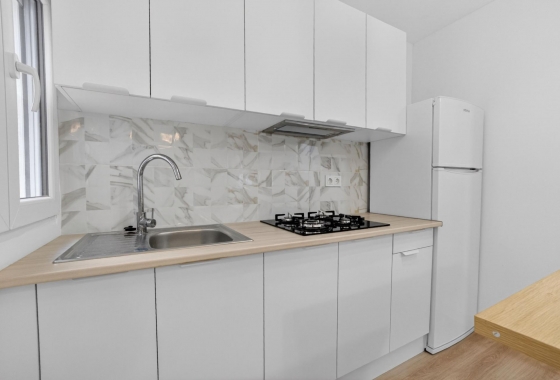 Resale - Apartment - Torrevieja - Centro