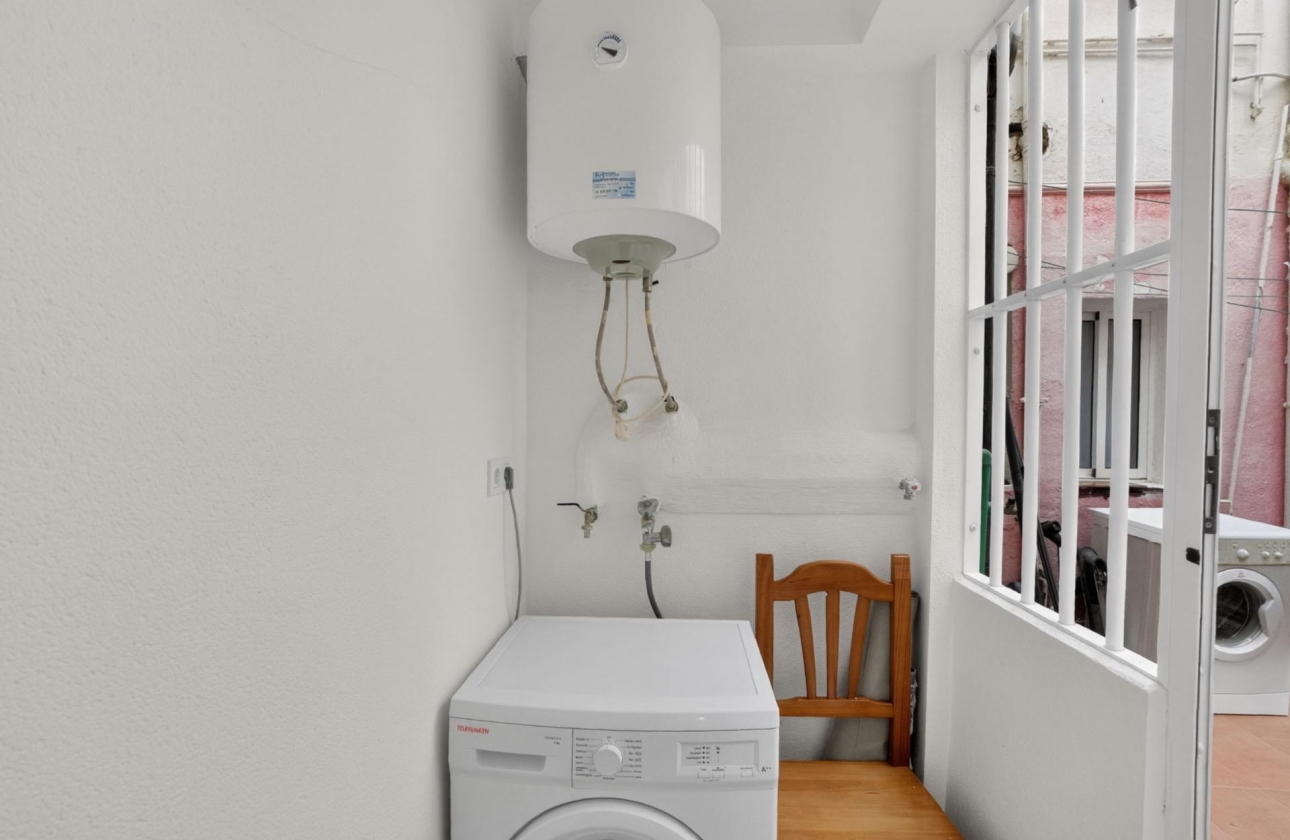 Resale - Apartment - Torrevieja - Centro