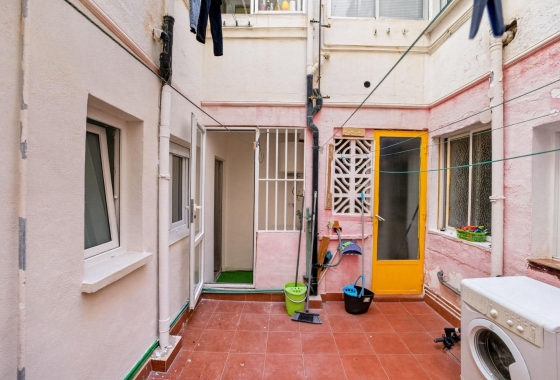 Resale - Apartment - Torrevieja - Centro