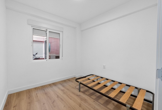 Resale - Apartment - Torrevieja - Centro