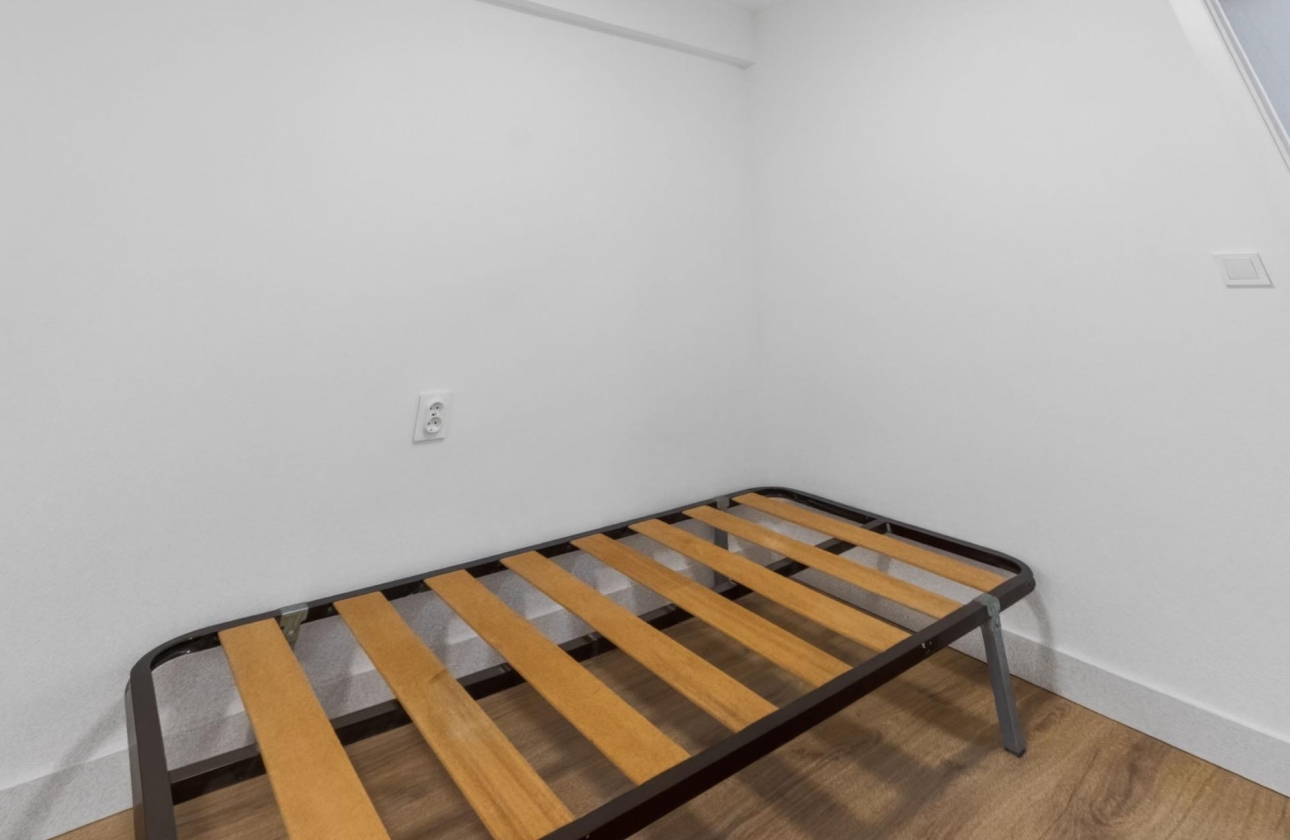Resale - Apartment - Torrevieja - Centro