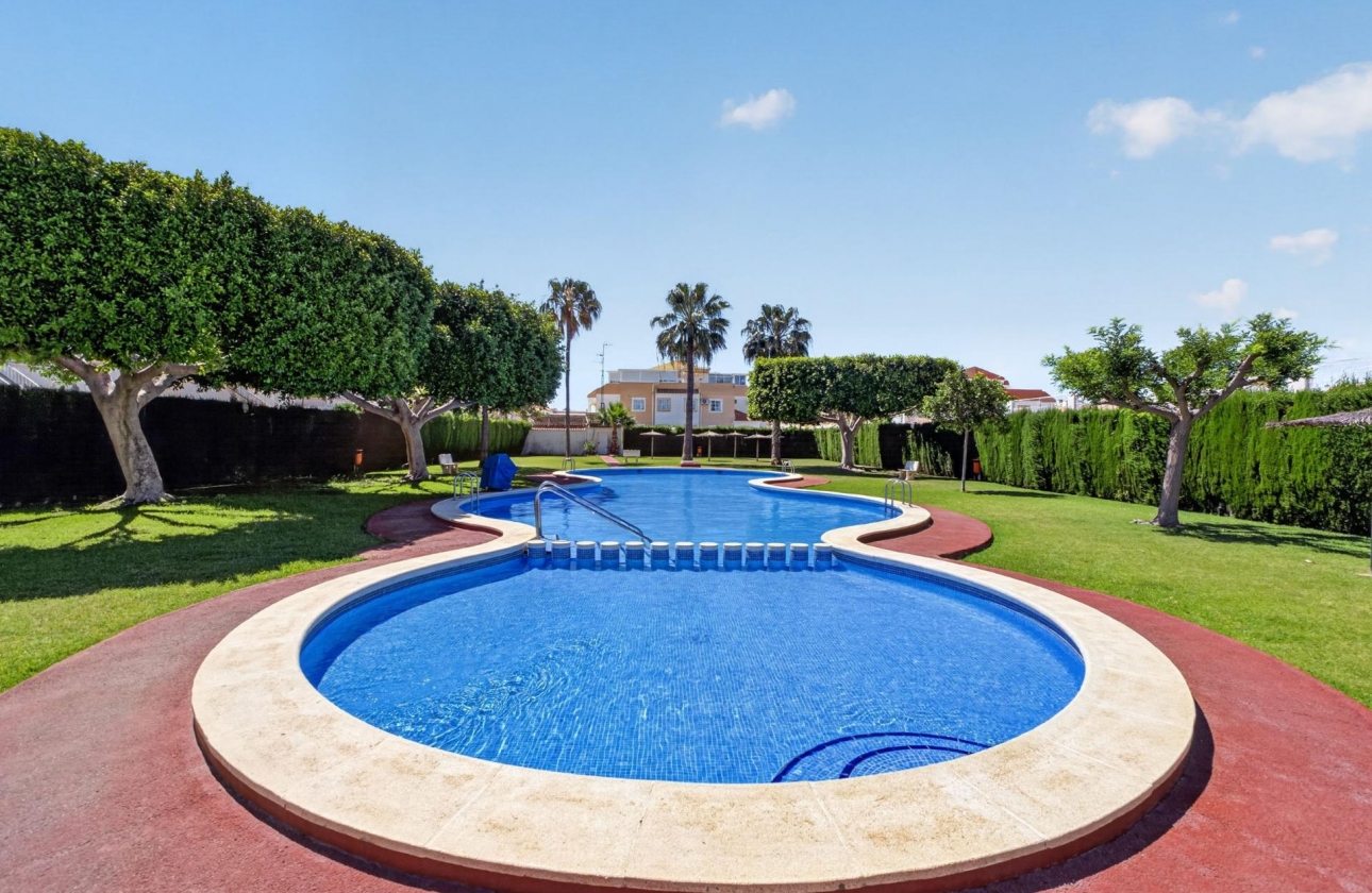 Resale - Apartment - Torrevieja - El limonar