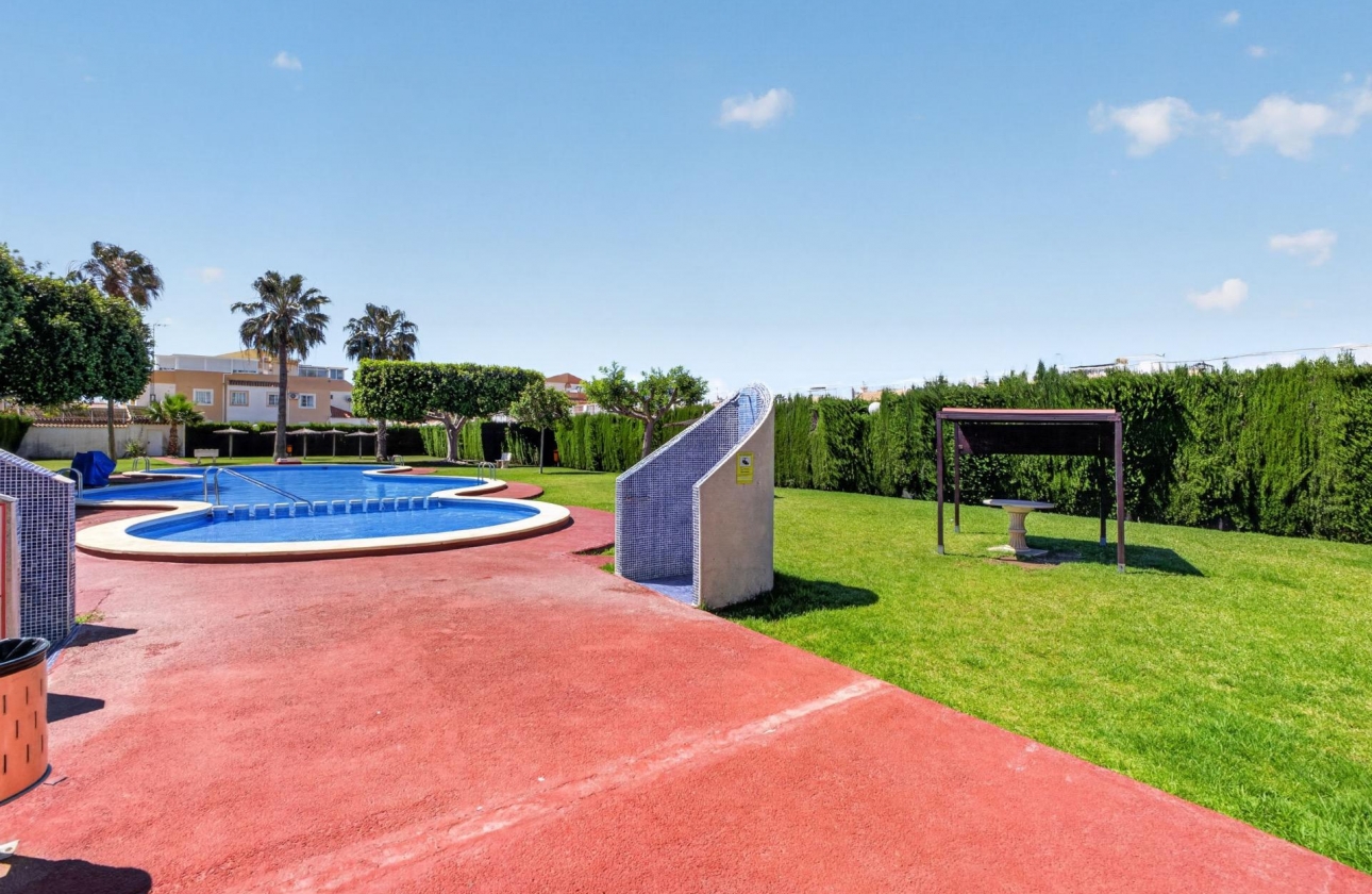 Resale - Apartment - Torrevieja - El limonar