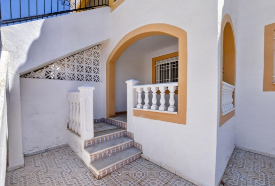 Resale - Apartment - Torrevieja - El limonar