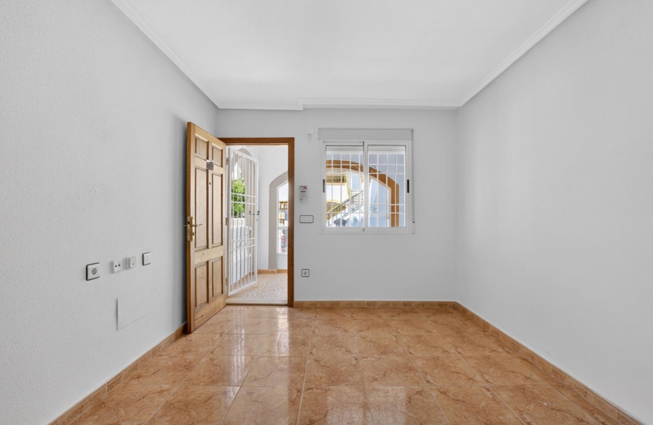 Resale - Apartment - Torrevieja - El limonar