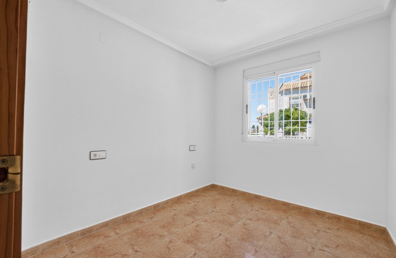 Resale - Apartment - Torrevieja - El limonar