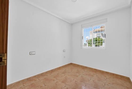 Resale - Apartment - Torrevieja - El limonar