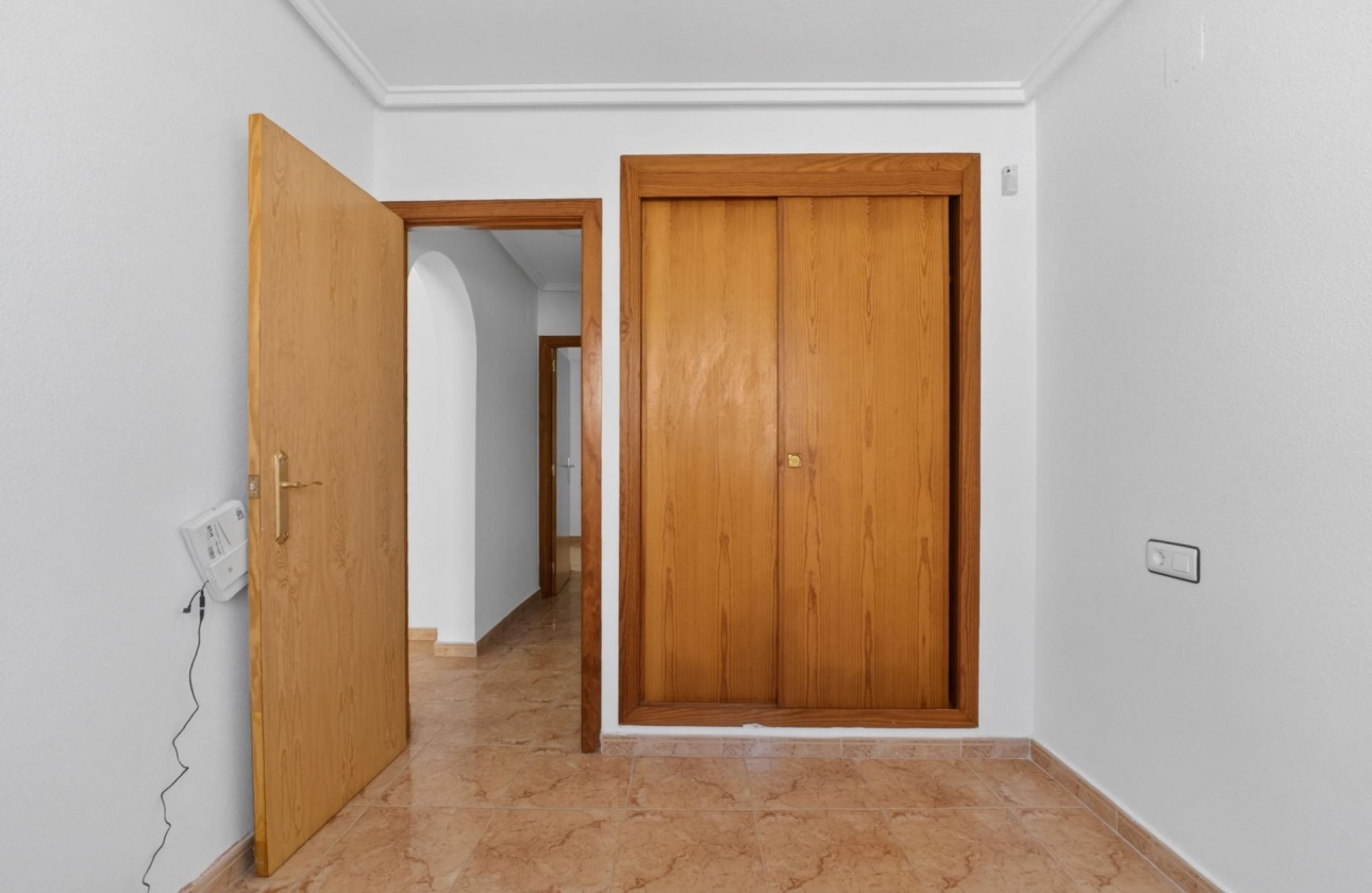 Resale - Apartment - Torrevieja - El limonar