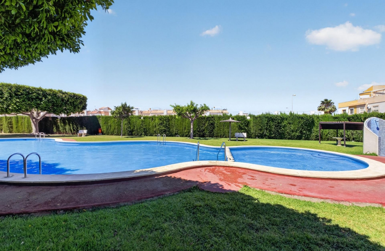 Resale - Apartment - Torrevieja - El limonar