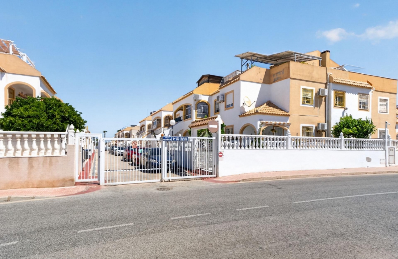 Resale - Apartment - Torrevieja - El limonar