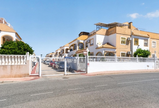 Resale - Apartment - Torrevieja - El limonar
