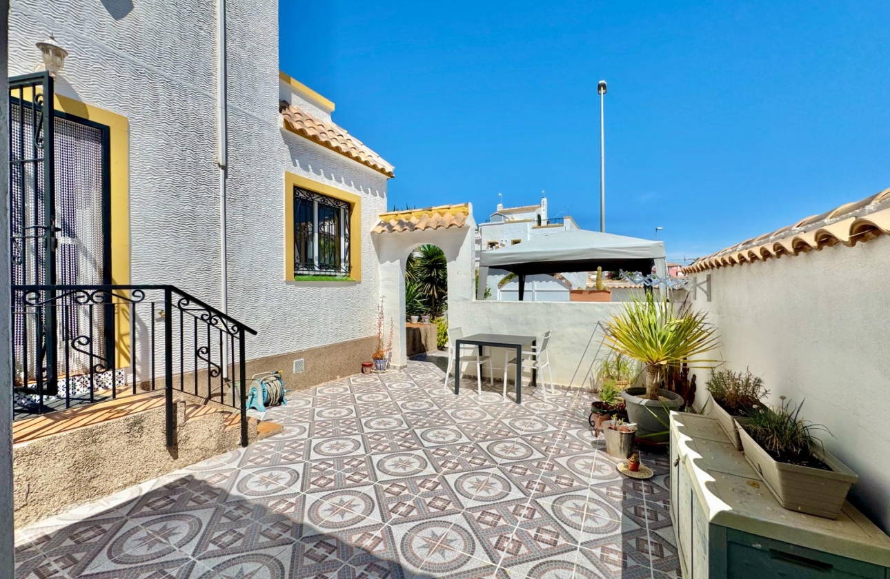 Resale - house - Orihuela Costa - Los Altos