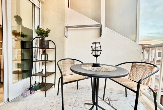 Resale - Apartment - Torrevieja - La Mata pueblo