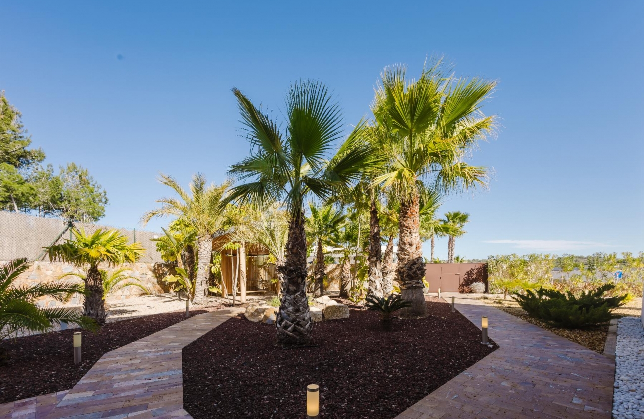 Resale - Villa - Orihuela Costa - Las Colinas Golf
