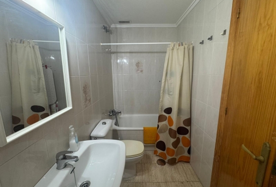 Resale - Apartment - Torrevieja - Playa del Acequión
