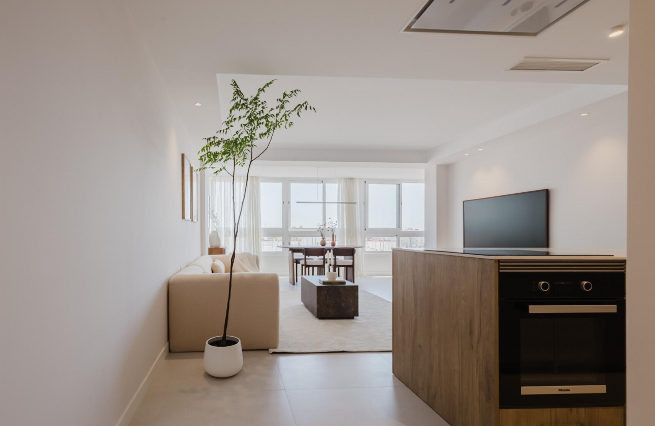 Resale - Apartment - Torrevieja - Playa del Acequión
