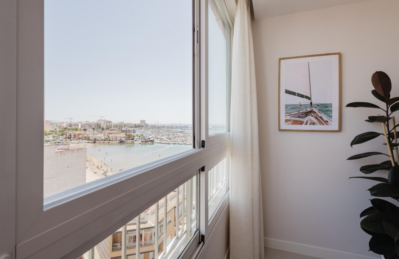 Resale - Apartment - Torrevieja - Playa del Acequión