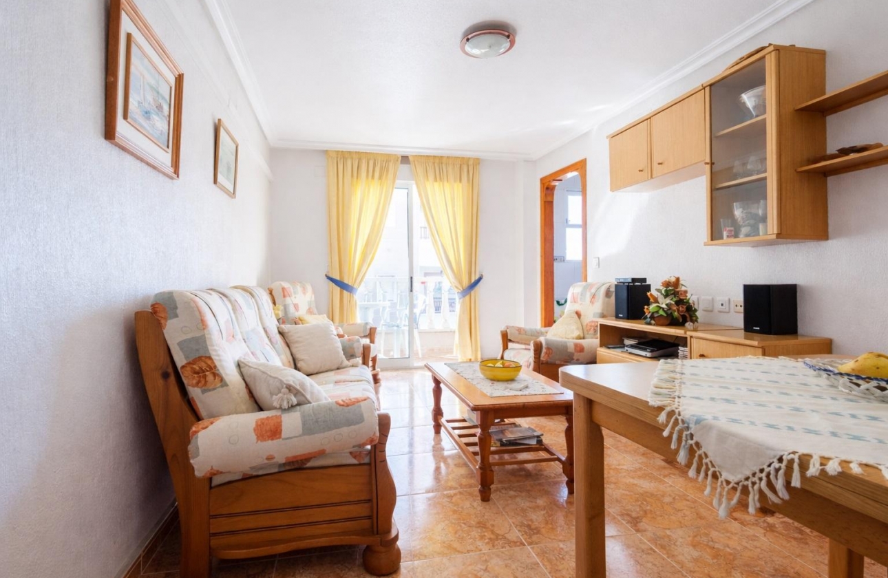 Resale - Apartment - Torrevieja - Parque de Las Naciones