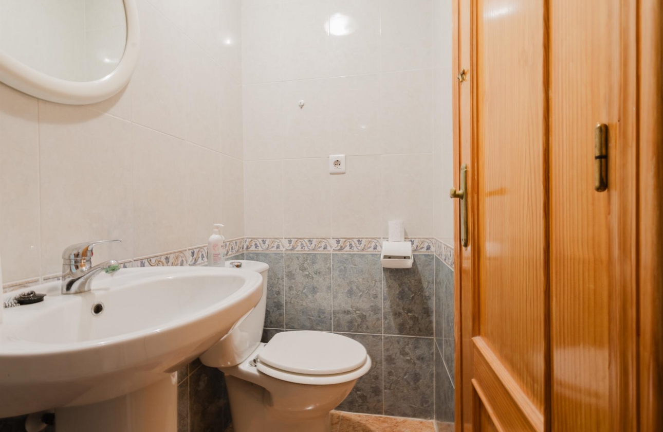 Resale - Apartment - Torrevieja - Parque de Las Naciones
