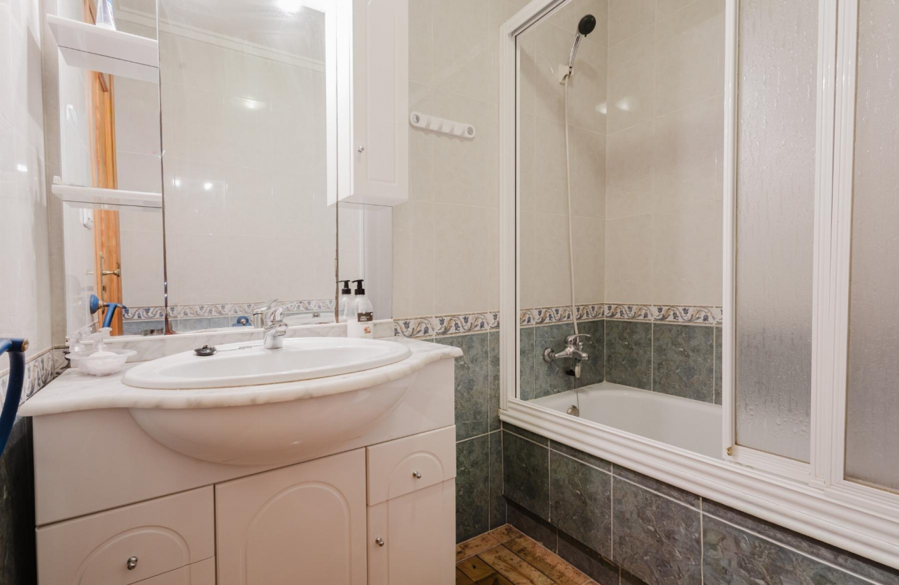 Resale - Apartment - Torrevieja - Parque de Las Naciones