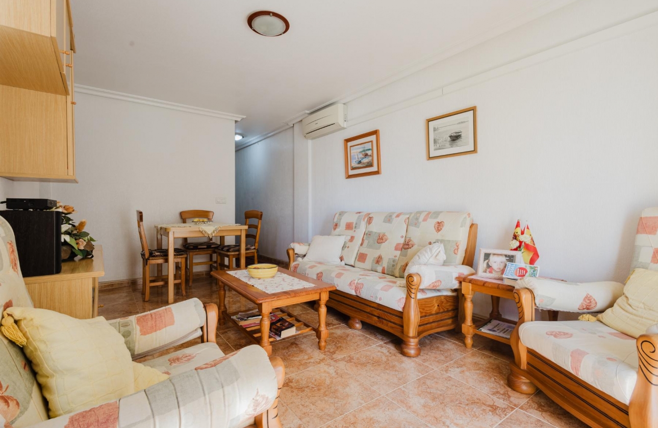 Resale - Apartment - Torrevieja - Parque de Las Naciones