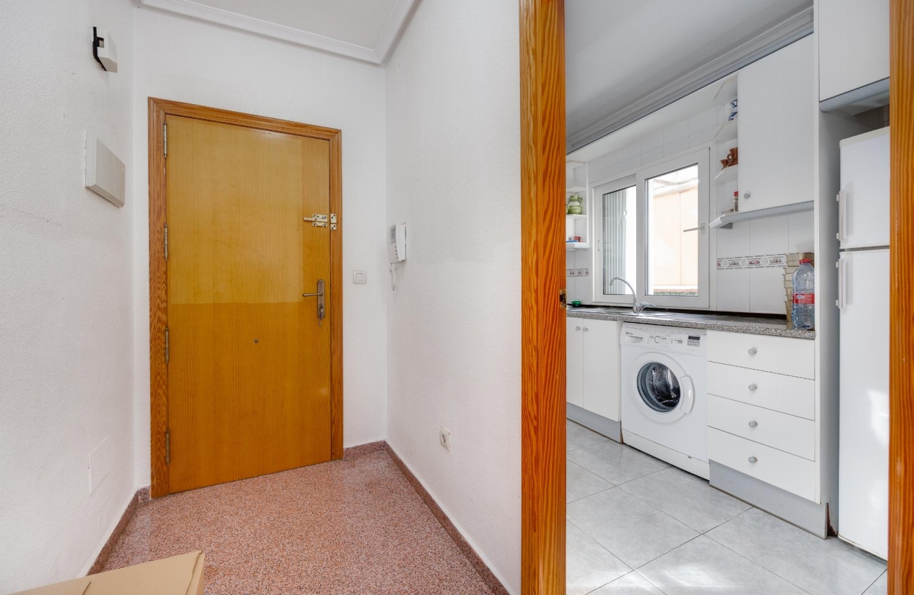 Resale - Apartment - Torrevieja - Parque de Las Naciones