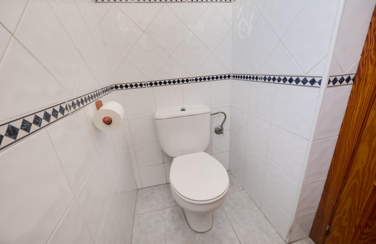 Resale - Apartment - Torrevieja - Parque de Las Naciones