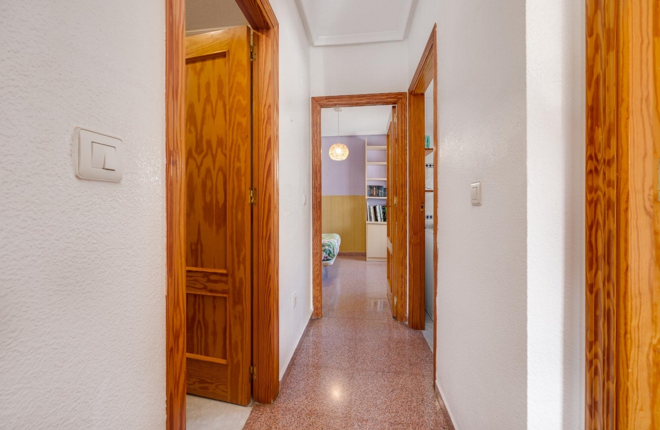 Resale - Apartment - Torrevieja - Parque de Las Naciones