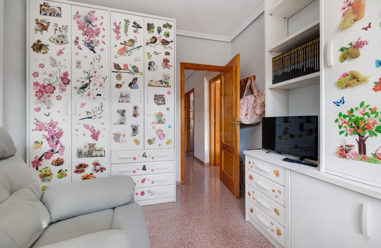 Resale - Apartment - Torrevieja - Parque de Las Naciones