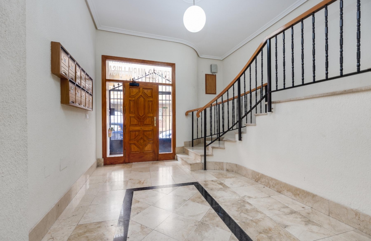 Resale - Apartment - Torrevieja - Parque de Las Naciones