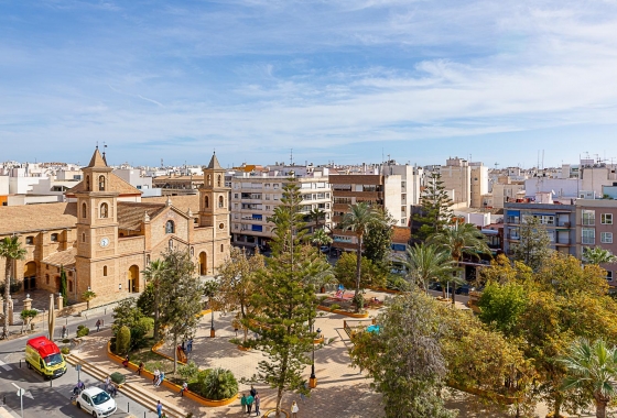 Resale - Apartment - Torrevieja - Parque de Las Naciones