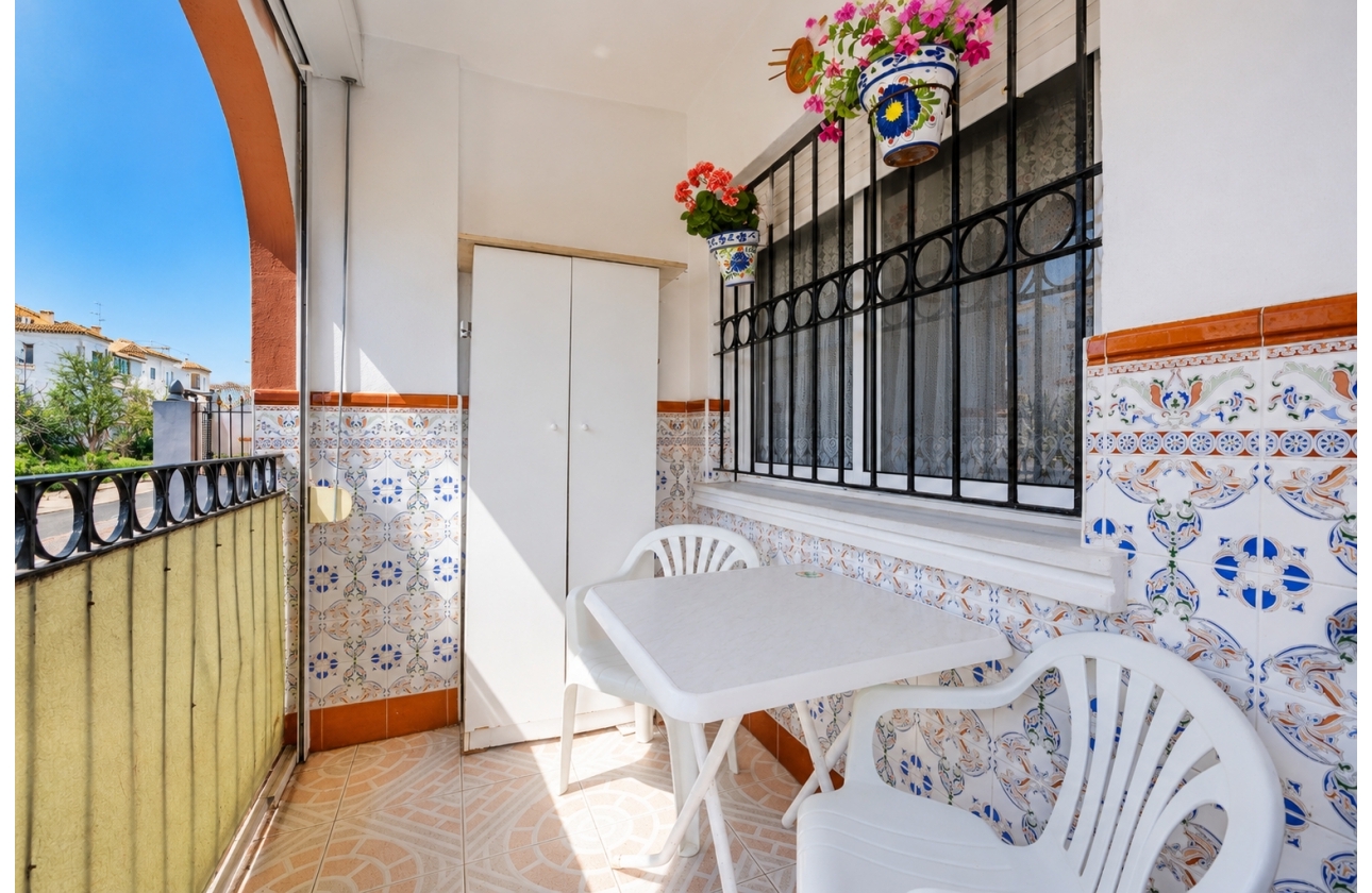 Resale - Bungalow - Torrevieja - Playa de los Náufragos