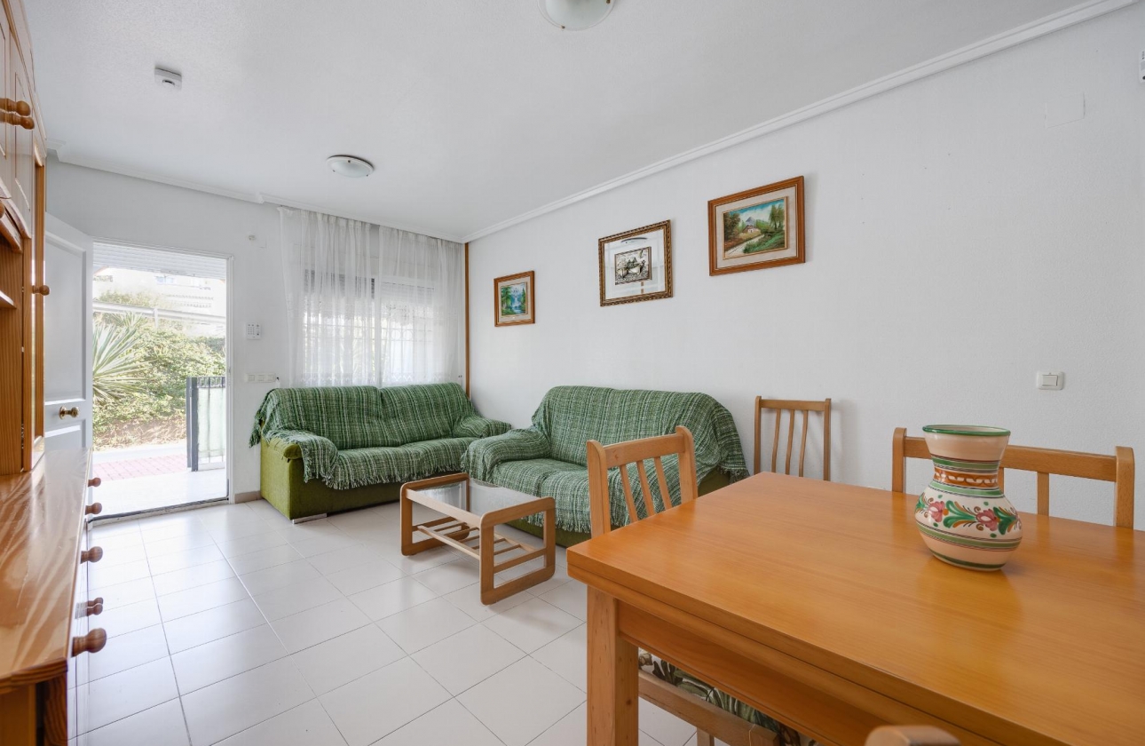 Resale - Bungalow - Torrevieja - Playa de los Náufragos