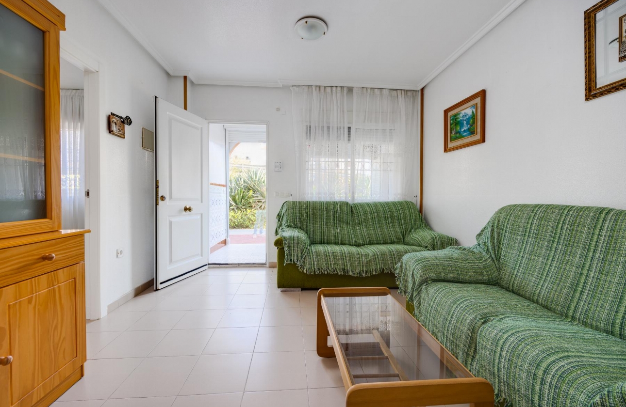 Resale - Bungalow - Torrevieja - Playa de los Náufragos