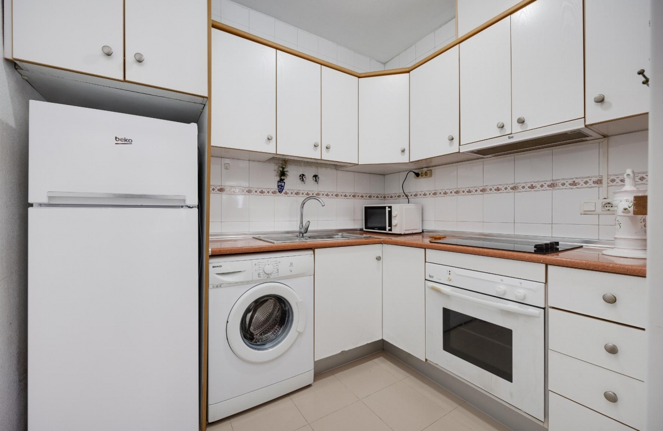Resale - Bungalow - Torrevieja - Playa de los Náufragos