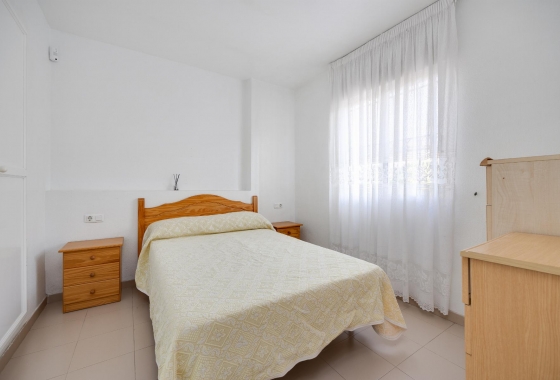 Resale - Bungalow - Torrevieja - Playa de los Náufragos