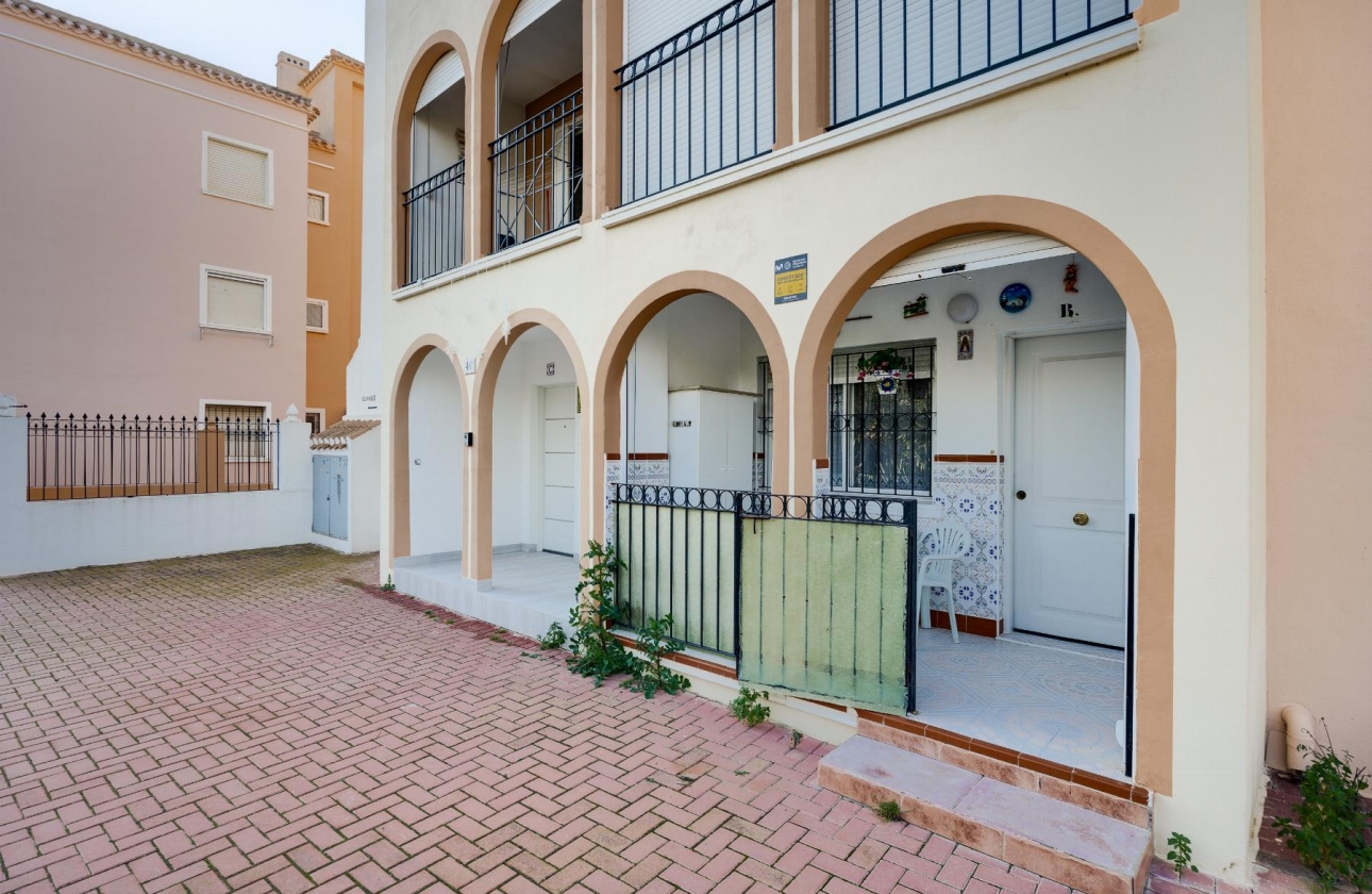 Resale - Bungalow - Torrevieja - Playa de los Náufragos
