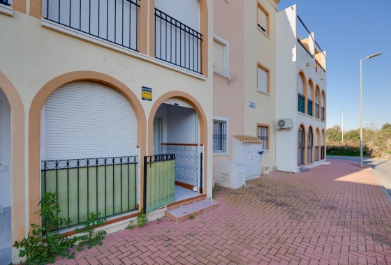 Resale - Bungalow - Torrevieja - Playa de los Náufragos