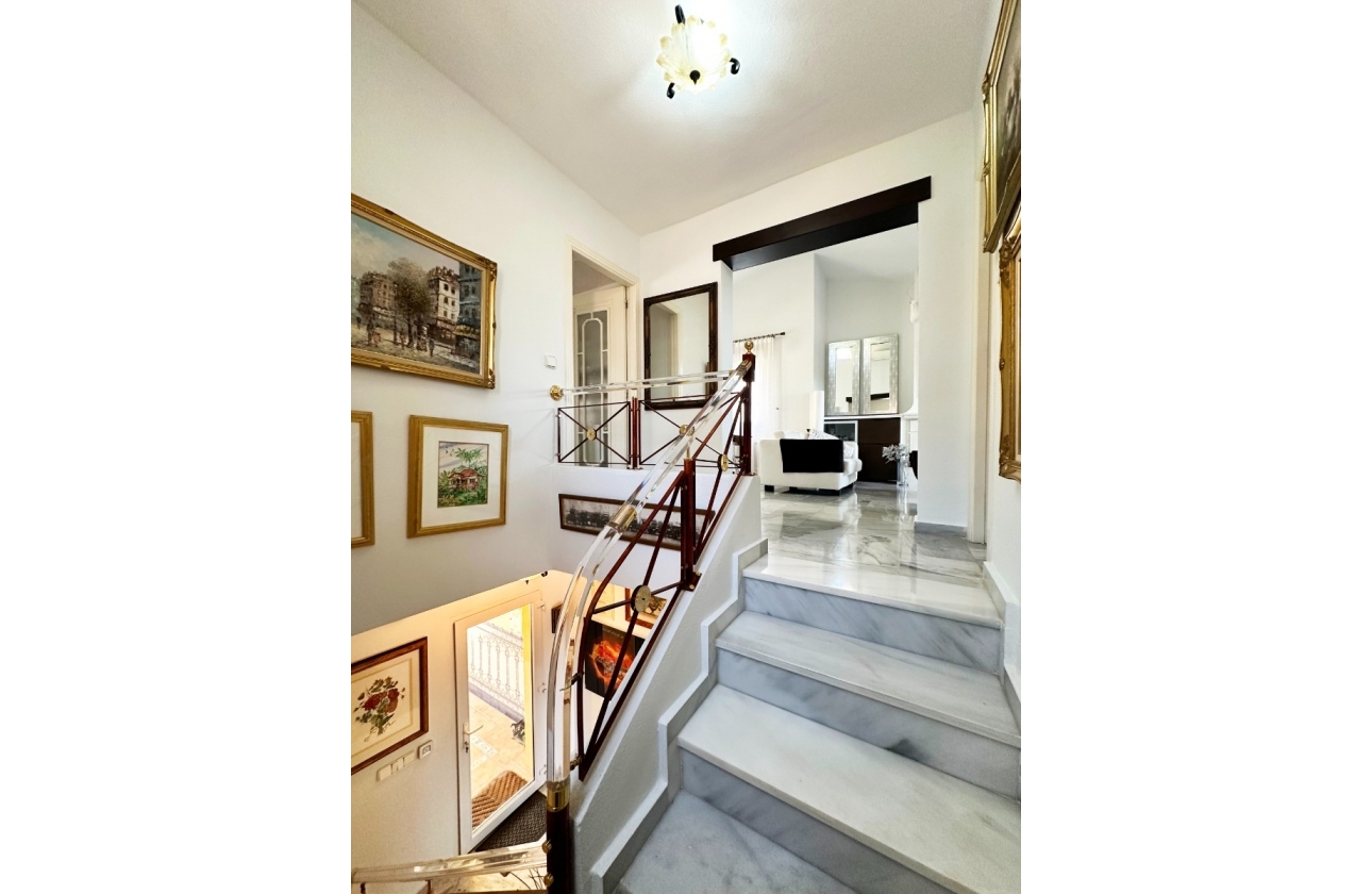 Resale - Villa - Orihuela Costa - Las Ramblas