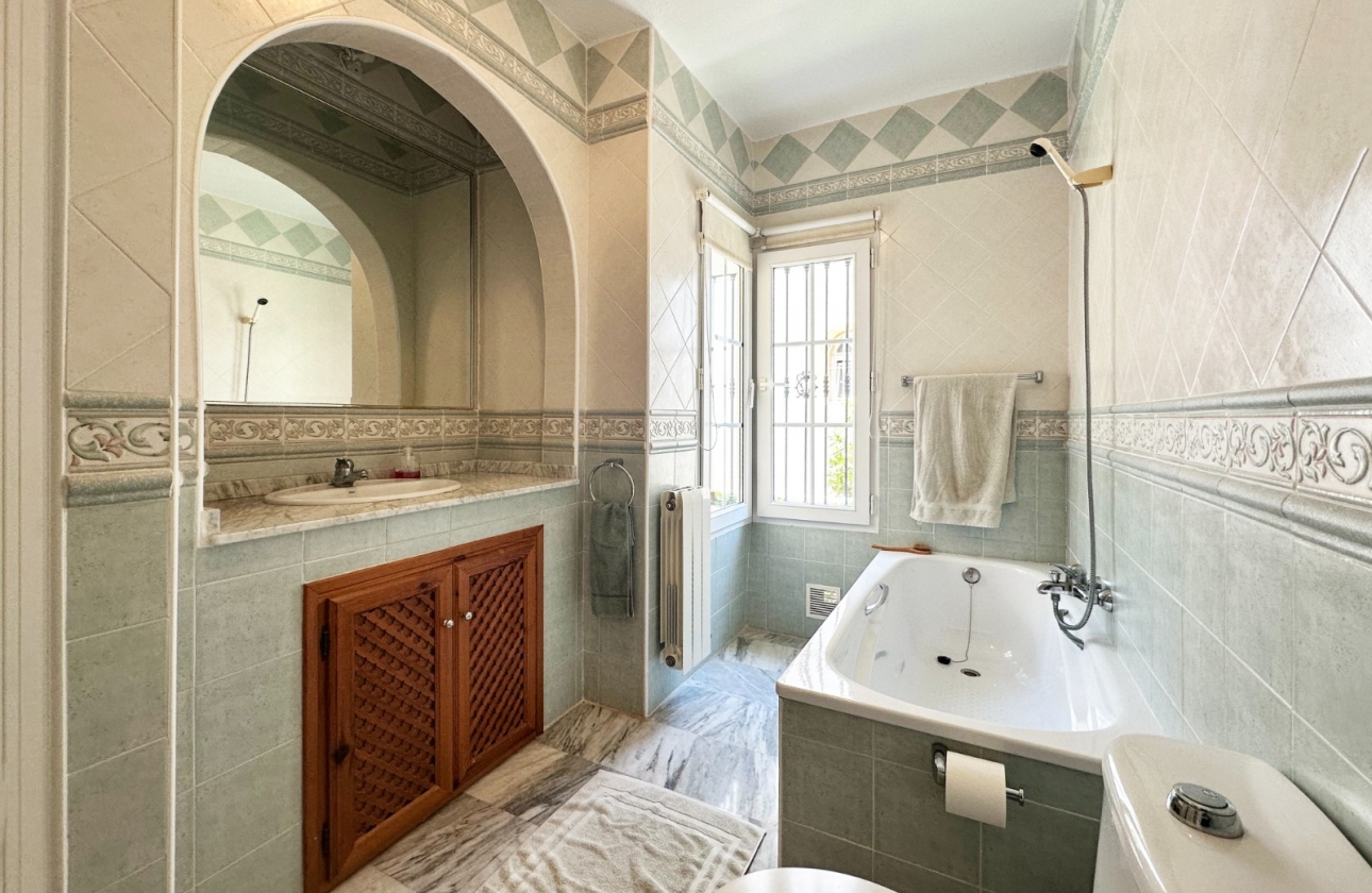 Resale - Villa - Orihuela Costa - Las Ramblas