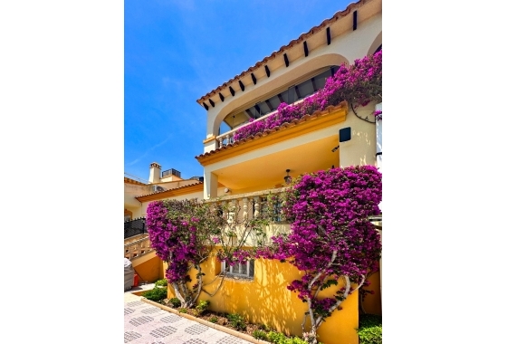 Resale - Villa - Orihuela Costa - Las Ramblas