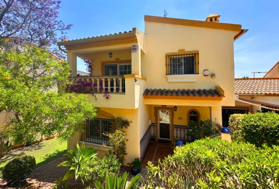 Resale - Villa - Orihuela Costa - Las Ramblas