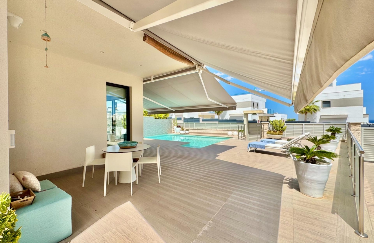 Resale - Villa - San Miguel de Salinas - Bellavista