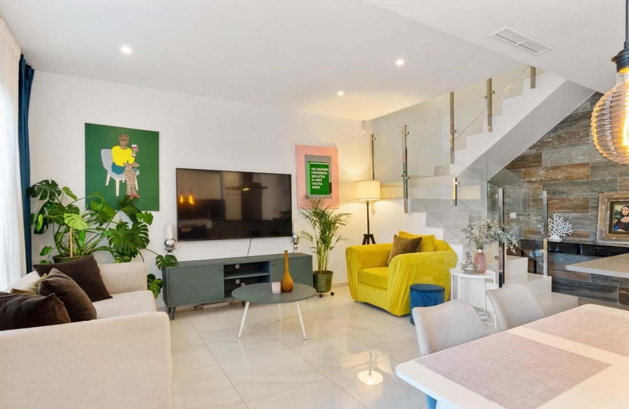 Resale - house - Villamartin - Orihuela costa