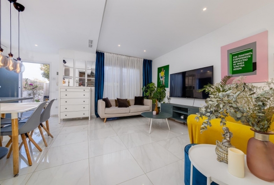 Resale - house - Villamartin - Orihuela costa