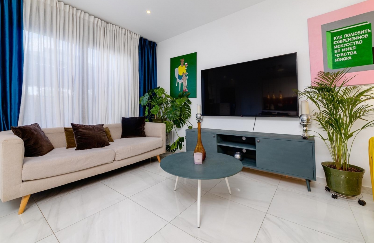 Resale - house - Villamartin - Orihuela costa
