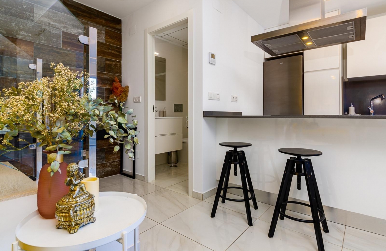 Resale - house - Villamartin - Orihuela costa