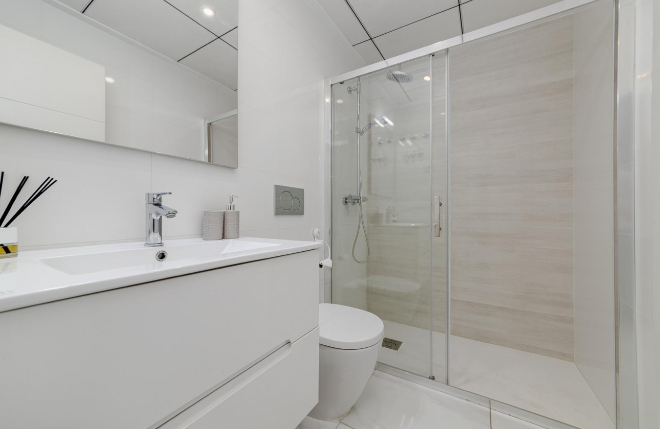Resale - house - Villamartin - Orihuela costa